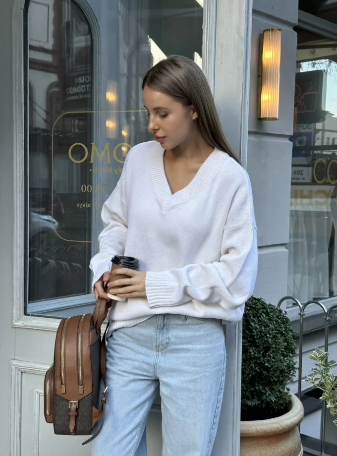 Вовняний светр