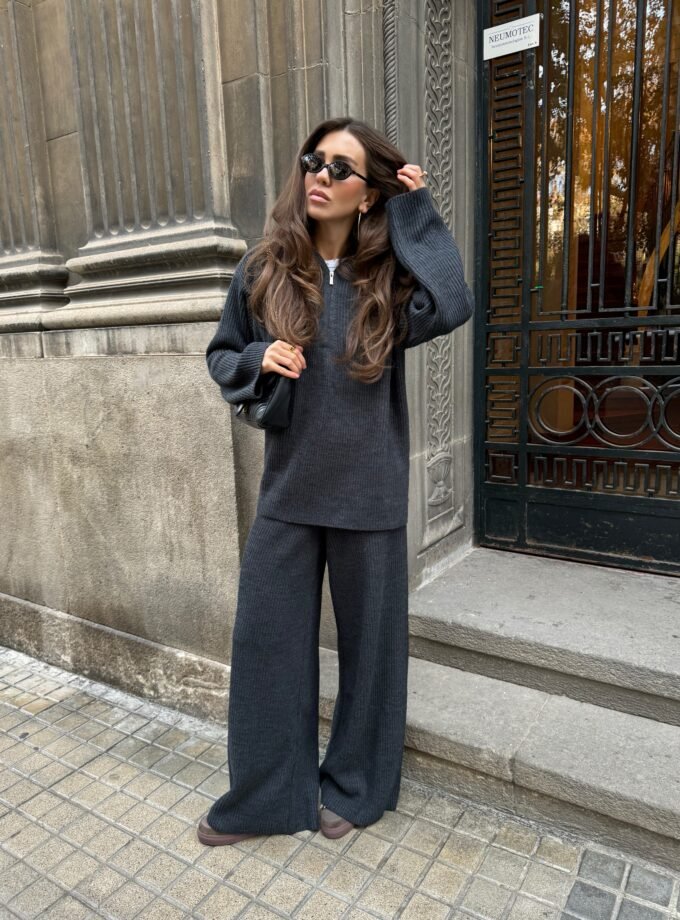 Костюм Camilla grey